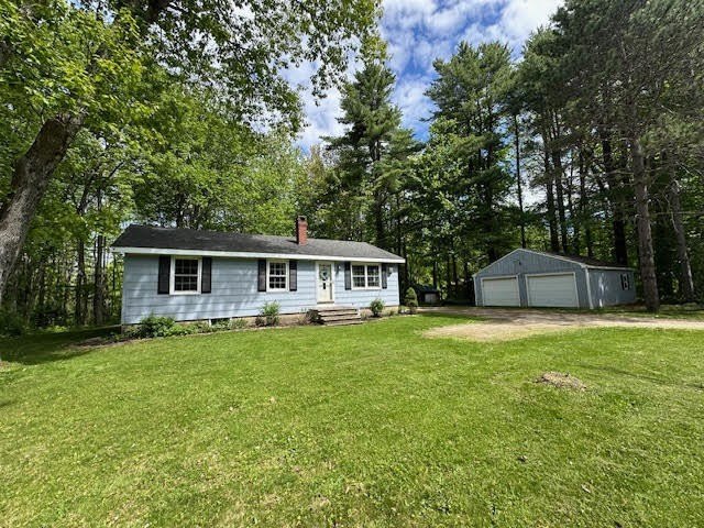 Lovely 3 bedroom Belfast home, only 3 miles to downtown. Walking - Beach Home for sale in Belfast, Maine on Beachhouse.com