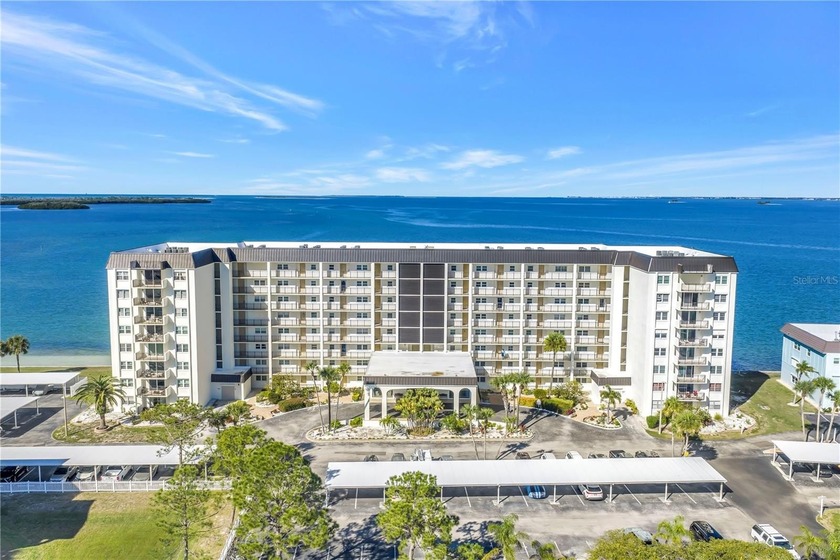 Under contract-accepting backup offers. Welcome to an effortless - Beach Condo for sale in Dunedin, Florida on Beachhouse.com