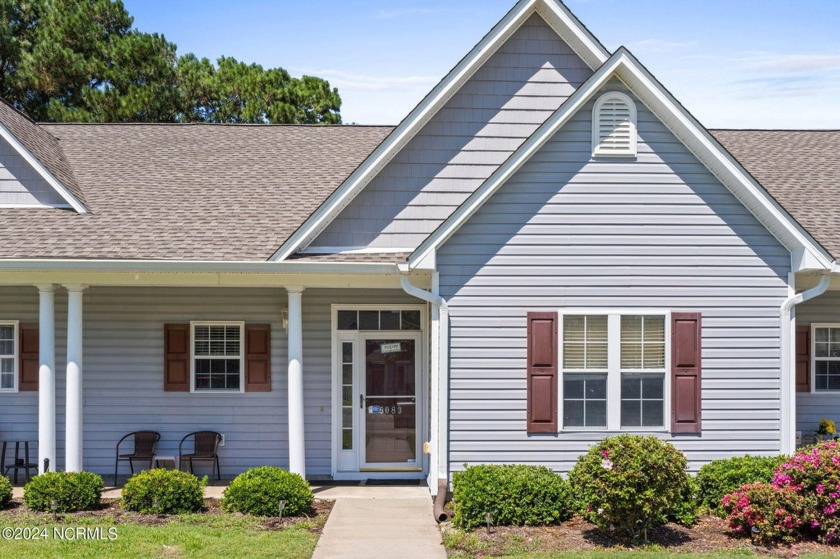 Enjoy the serene coastal lifestyle in this open-concept - Beach Townhome/Townhouse for sale in Southport, North Carolina on Beachhouse.com