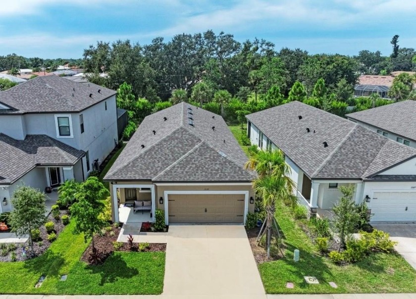 In the heart of Nokomis, discover a home designed for today's - Beach Home for sale in Nokomis, Florida on Beachhouse.com