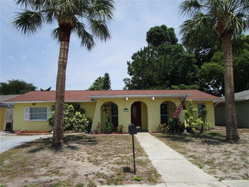 Come check out this move in ready home! Are you looking for an - Beach Home for sale in Port Richey, Florida on Beachhouse.com