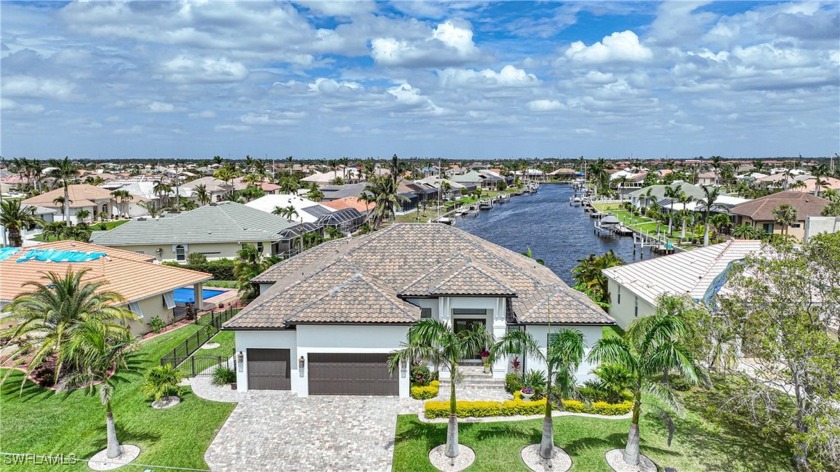 ** Impressive Waterfront Retreat in Punta Gorda **  
Discover - Beach Home for sale in Punta Gorda, Florida on Beachhouse.com