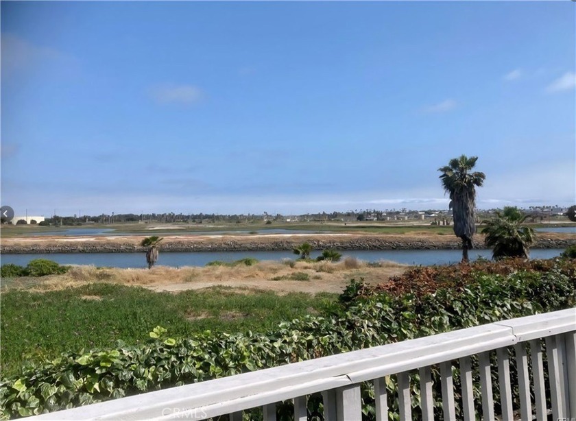 Excellent opportunity to live adjacent to the Los Cerritos - Beach Home for sale in Long Beach, California on Beachhouse.com