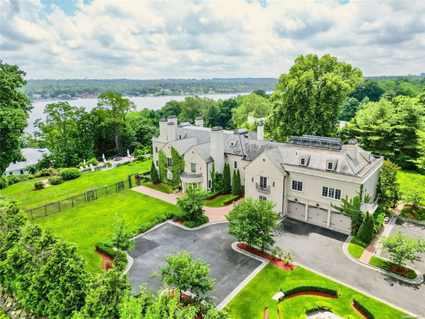 The W. R. GRACE MANSION built in 1880 by artisans from Italy - Beach Home for sale in Great Neck, New York on Beachhouse.com