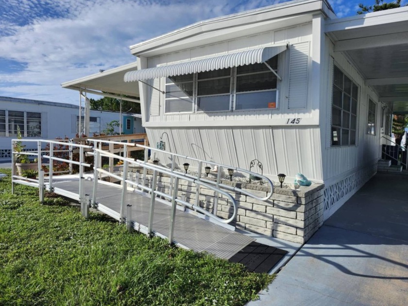 Welcome to your all inclusive home or part-time get away just 2 - Beach Home for sale in Nokomis, Florida on Beachhouse.com