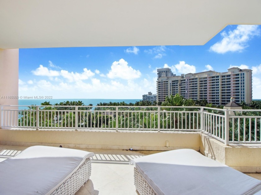 Desirable large 3 bed 4.5 bath unit + staff quarters. In highly - Beach Condo for sale in Key Biscayne, Florida on Beachhouse.com