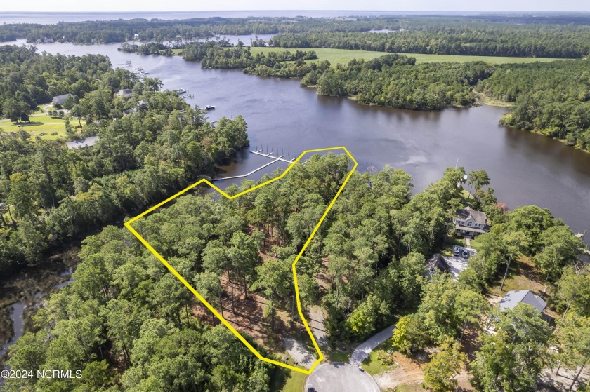 Superbly beautiful 1.53 acre deep-water waterfront lot on - Beach Lot for sale in Oriental, North Carolina on Beachhouse.com