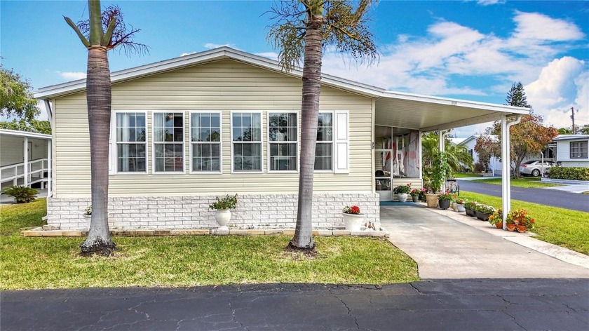 **Charming 3-Bedroom Home in Desirable Club Chalet 55+Community - Beach Home for sale in St. Petersburg, Florida on Beachhouse.com