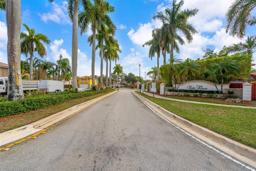 Welcome to this beautiful 3-bedroom, 2-bath, one-story home - Beach Home for sale in Davie, Florida on Beachhouse.com