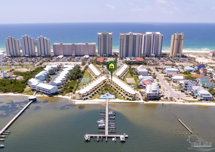 Beautifully renovated and fully furnished Navarre Beach townhome - Beach Home for sale in Navarre Beach, Florida on Beachhouse.com