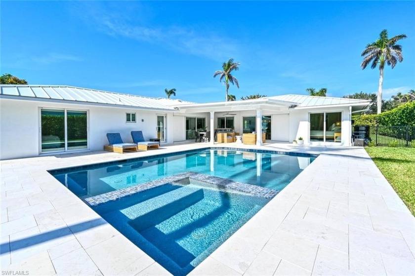 Perfect location in the heart of Naplespletely refashioned, this - Beach Home for sale in Naples, Florida on Beachhouse.com