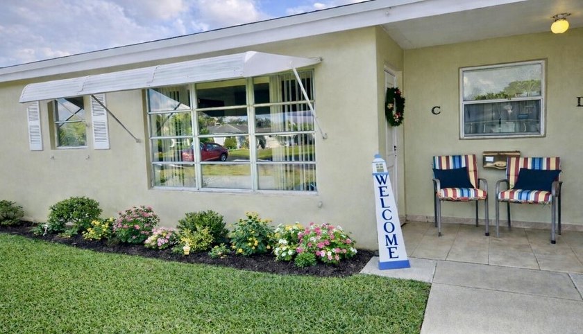 Beautifully maintained 1BR/1.5BA villa in desirable 55+ High - Beach Condo for sale in Delray Beach, Florida on Beachhouse.com