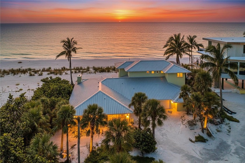 Discover a truly rare opportunity to own two parcels in a new - Beach Home for sale in Longboat Key, Florida on Beachhouse.com