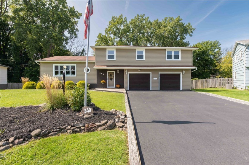 Absolutely beautiful home nestled in West Irondequoit School - Beach Home for sale in Irondequoit, New York on Beachhouse.com