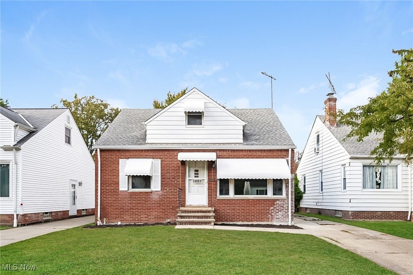 Welcome to this 3-bedroom, 1-bath Cape Cod home located on a - Beach Home for sale in Euclid, Ohio on Beachhouse.com