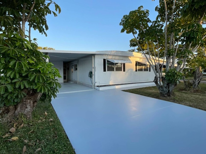 This Three bedroom, Two bath with lots of space inside and out - Beach Home for sale in Boynton Beach, Florida on Beachhouse.com