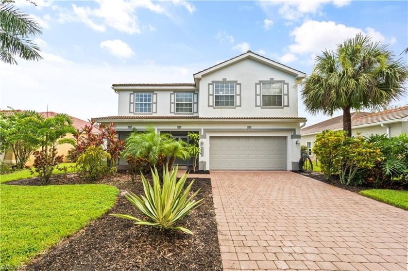 Welcome to this home in Valencia Lakes!  This perfectly situated - Beach Home for sale in Naples, Florida on Beachhouse.com