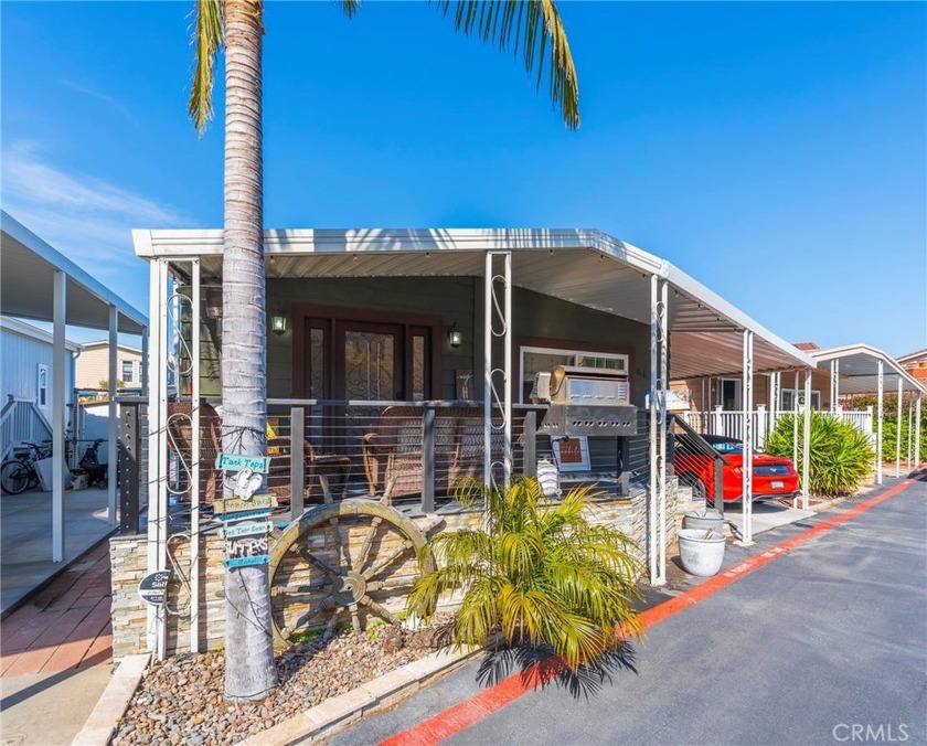 This home features 1 full bathroom and 1 three-quarter bathroom - Beach Home for sale in Huntington Beach, California on Beachhouse.com