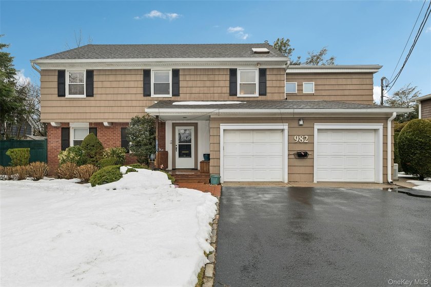 982 Clark Place is an expanded and renovated home situated on - Beach Home for sale in Woodmere, New York on Beachhouse.com