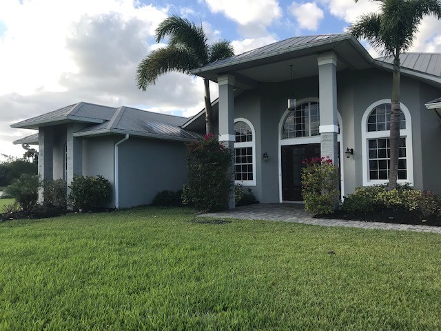 Small community of homes sitting on 5 acres, so much to love! - Beach Home for sale in Vero Beach, Florida on Beachhouse.com