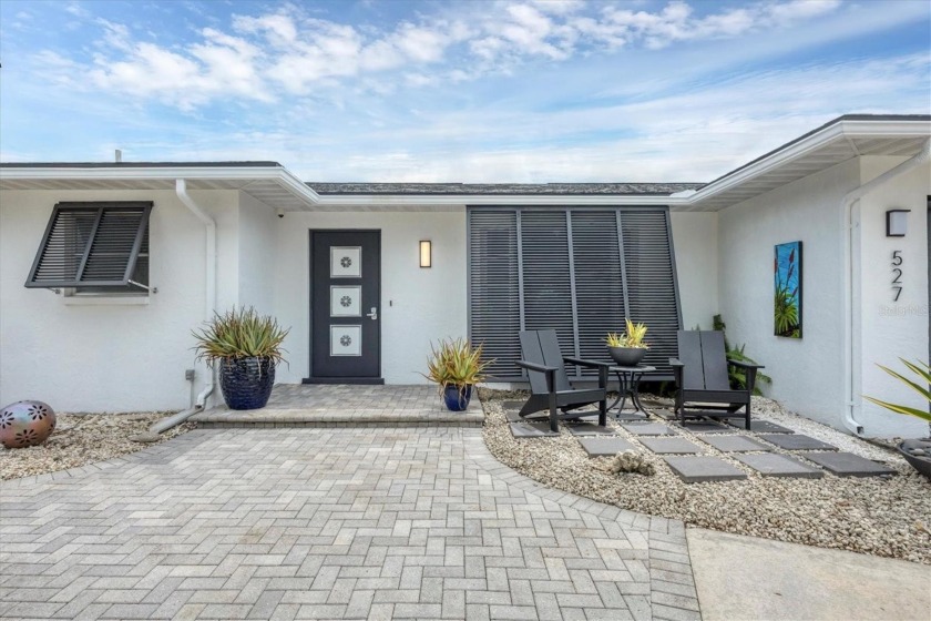 This home is special! Welcome to this beautifully updated - Beach Home for sale in Venice, Florida on Beachhouse.com