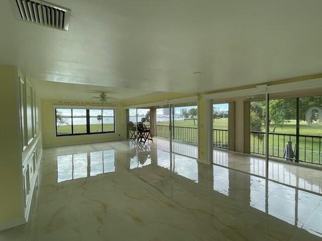 Rare waterfront  3 bedroom/3 bath condo situated on the south - Beach Condo for sale in North Palm Beach, Florida on Beachhouse.com