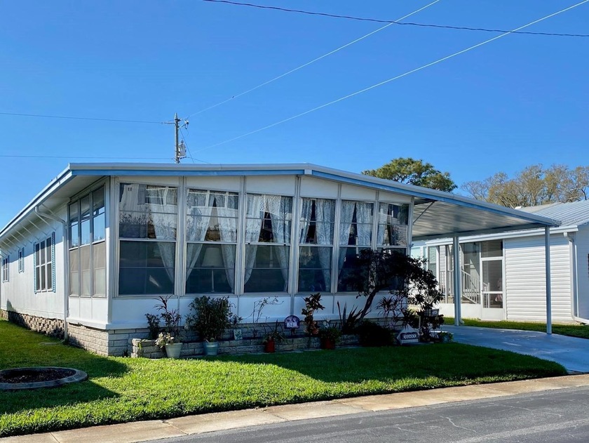 Turnkey, Fully Furnished Home in Desirable Lake Highlander! - Beach Home for sale in Dunedin, Florida on Beachhouse.com