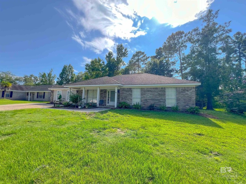 Lovely, updated 4/2 home in the heart of Foley located on .36 - Beach Home for sale in Foley, Alabama on Beachhouse.com