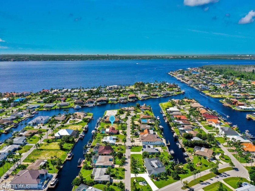 WATERFRONT VACANT LAND! This is a unique find - vacant land - Beach Lot for sale in Cape Coral, Florida on Beachhouse.com