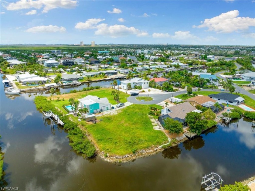 Don't miss this opportunity to build your dream home with direct - Beach Lot for sale in Fort Myers Beach, Florida on Beachhouse.com