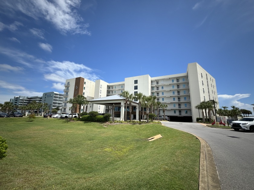 Blu 306 Beautiful beach front upscale unit with FREE beach - Beach Vacation Rentals in Fort Walton Beach, Florida on Beachhouse.com