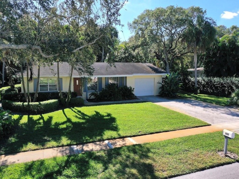 Motivated Sellers! A steal at this price. Lovely home on lush - Beach Home for sale in Vero Beach, Florida on Beachhouse.com