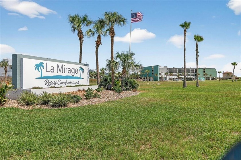 La Mirage 225. Updated 2 bedroom/ 2 bath beachfront condo. Large - Beach Condo for sale in Port Aransas, Texas on Beachhouse.com