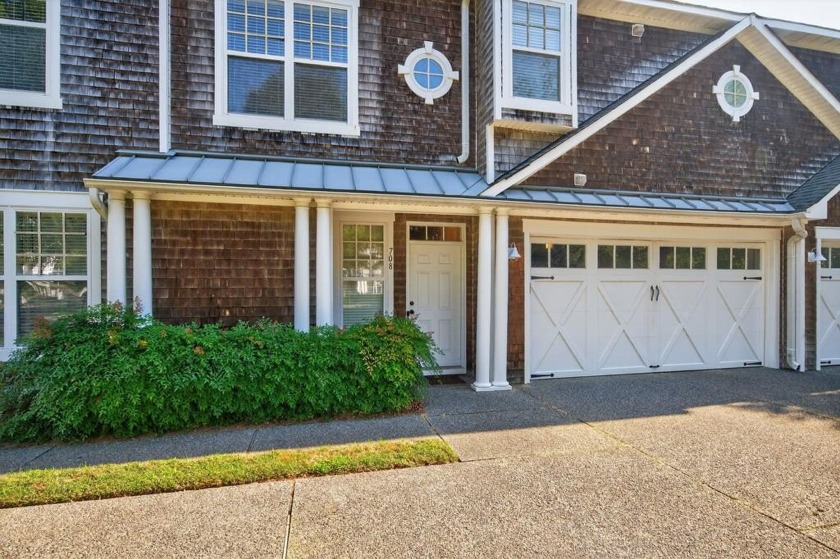 FURNISHED Coastal Comfort Meets Carefree Living at 708 Prestwick - Beach Condo for sale in Cape Charles, Virginia on Beachhouse.com