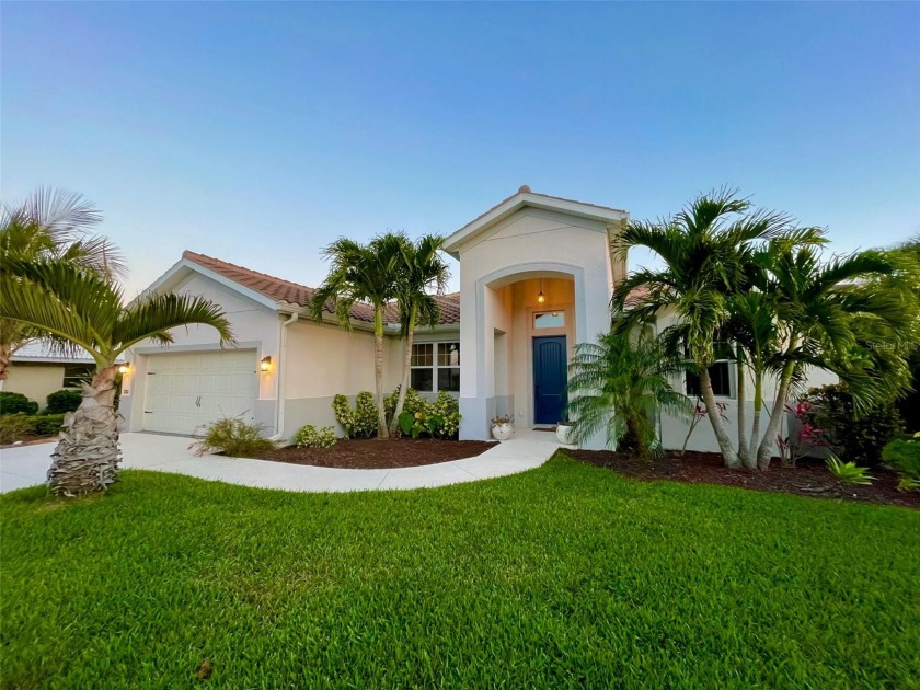 NEWer HOME ON LARGE LOT with plenty of room for a pool and cage! - Beach Home for sale in Nokomis, Florida on Beachhouse.com