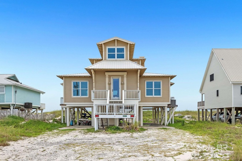 CUSTOM BUILT GULF FRONT BEAUTY!!  Open Living/Dining/Kitchen - Beach Home for sale in Gulf Shores, Alabama on Beachhouse.com