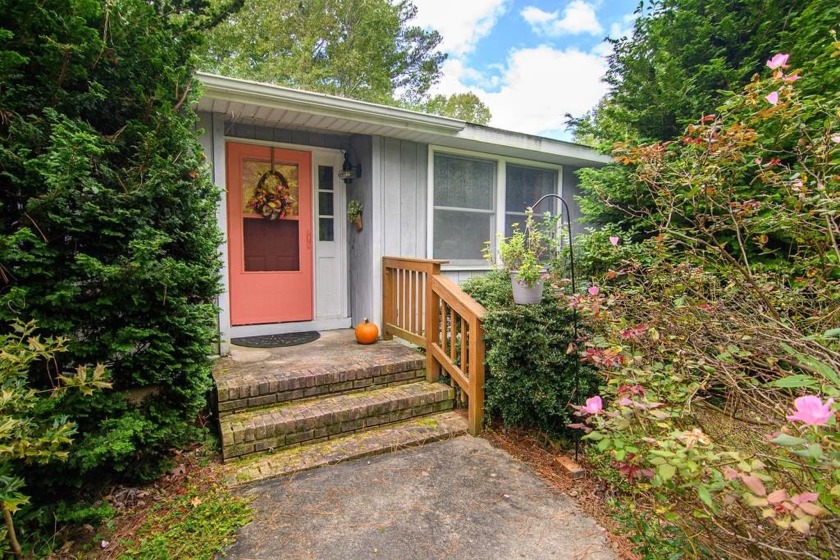 Calling all visionaries. If you are wanting to take a home and - Beach Home for sale in Melfa, Virginia on Beachhouse.com