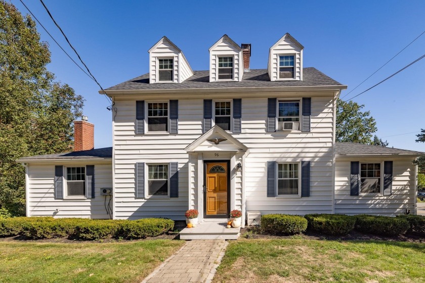 Welcome to 96 Madbury Road- Walking distance to UNH campus & - Beach Home for sale in Durham, New Hampshire on Beachhouse.com