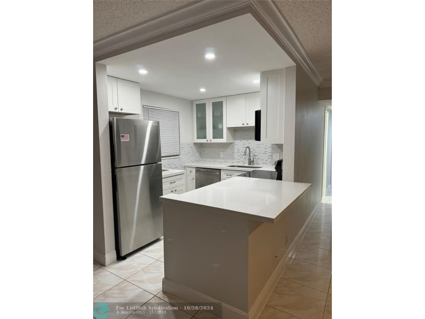 Nicely updated ground floor condo. Park close to your door - Beach Condo for sale in Deerfield Beach, Florida on Beachhouse.com