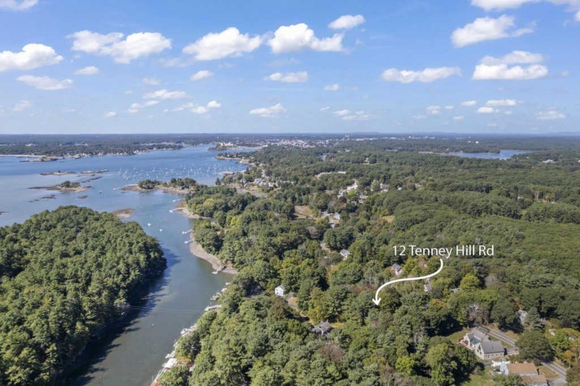 This charming antique home in highly sought-after Kittery Point - Beach Home for sale in Kittery, Maine on Beachhouse.com