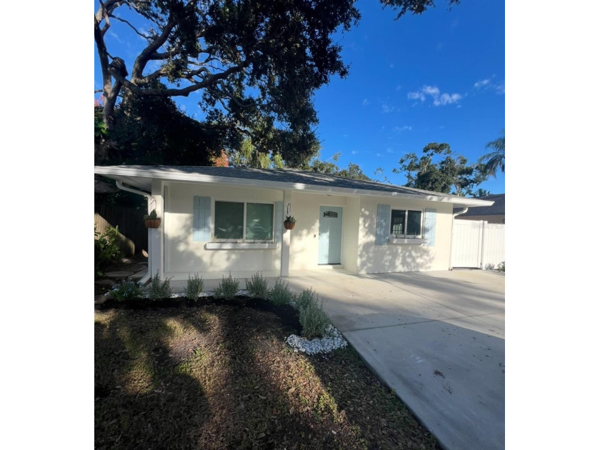 Welcome to this beautiful home offering comfort, style, and - Beach Home for sale in Sarasota, Florida on Beachhouse.com