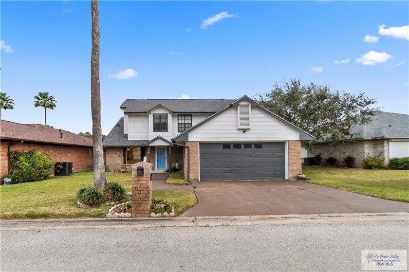 Lovely home located in senior community with resort like - Beach Home for sale in Brownsville, Texas on Beachhouse.com