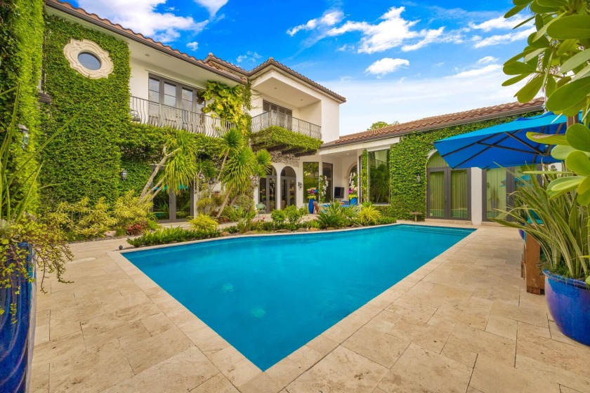 This exceptional residence in Mirasol Country Club with Golf - Beach Home for sale in Palm Beach Gardens, Florida on Beachhouse.com