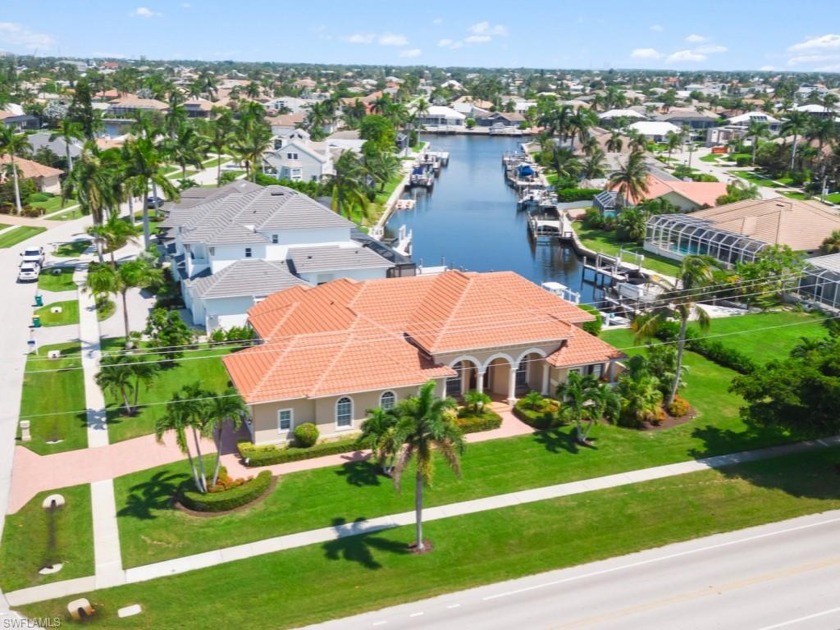 This furnished island waterfront home is located on a commanding - Beach Home for sale in Marco Island, Florida on Beachhouse.com