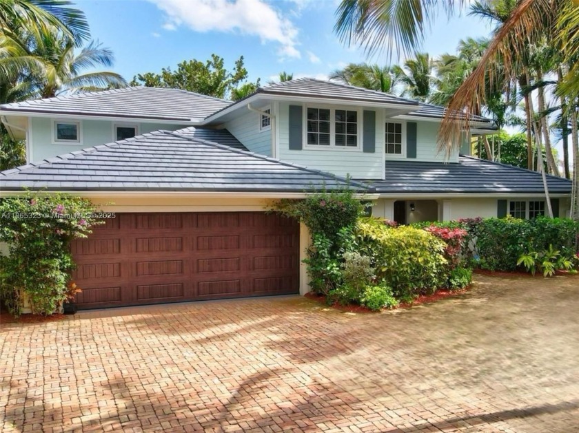 Rarely available golf course + beachside retreat! This 5 bed / 4 - Beach Home for sale in Boca Raton, Florida on Beachhouse.com