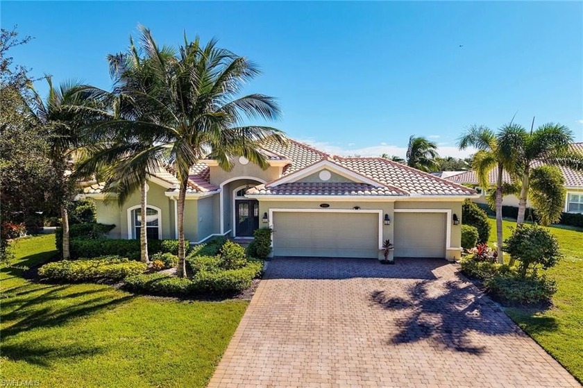 Experience luxurious waterfront living in this impeccably - Beach Home for sale in Naples, Florida on Beachhouse.com
