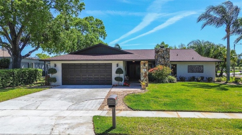 Welcome home to this well-appointed, Golf Course Front, Gated - Beach Home for sale in Oldsmar, Florida on Beachhouse.com