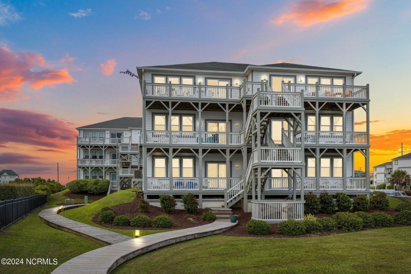 This updated, furnished condo is the perfect opportunity to - Beach Condo for sale in Emerald Isle, North Carolina on Beachhouse.com