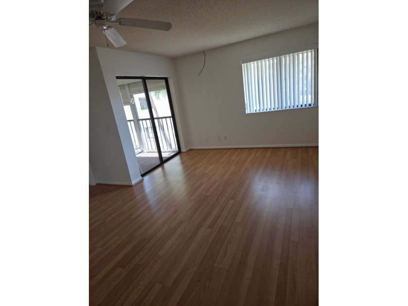 NEWLY REMODLED - NEW KITCHEN CABINETS, GRANITE COUNTERTOPS, SINK - Beach Condo for sale in Greenacres, Florida on Beachhouse.com