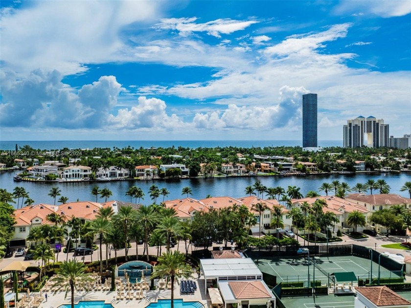 Welcome to luxury living at Turnberry Village in Aventura! This - Beach Condo for sale in Aventura, Florida on Beachhouse.com